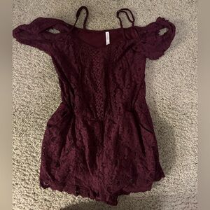 Maroon Xhilaration Romper M